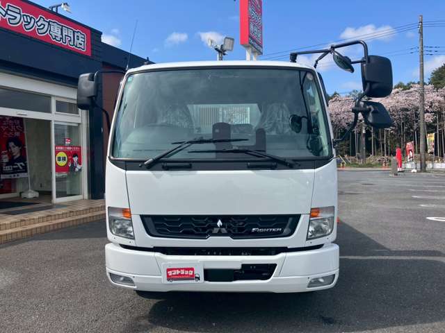 Mitsubishi Fuso Fighter 2
