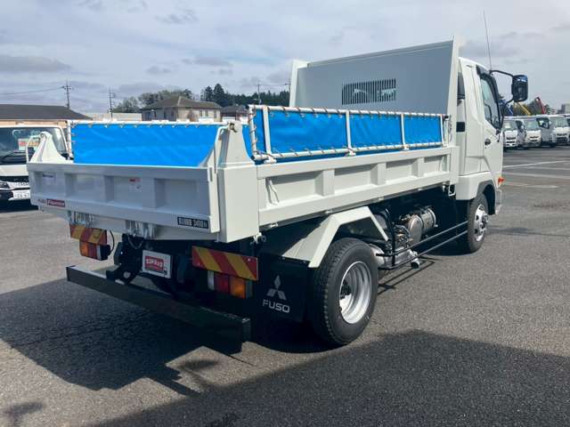 Mitsubishi Fuso Fighter 5