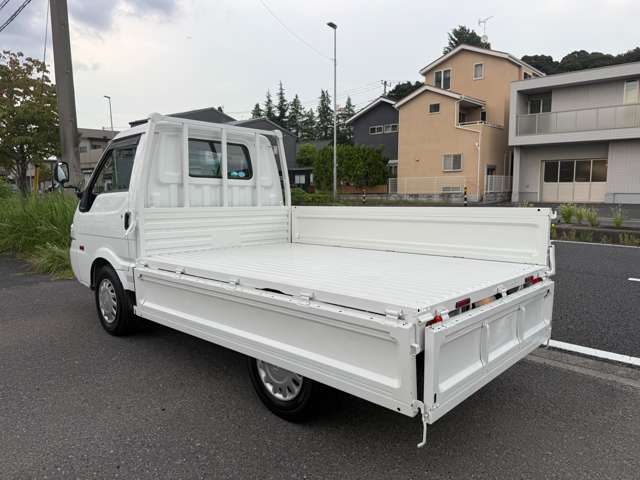 Mazda Bongo Truck 12