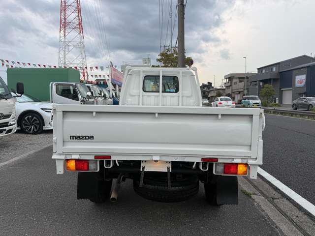 Mazda Bongo Truck 9