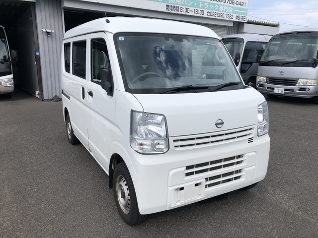 Nissan NV100 Clipper 3