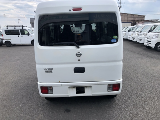 Nissan NV100 Clipper 6