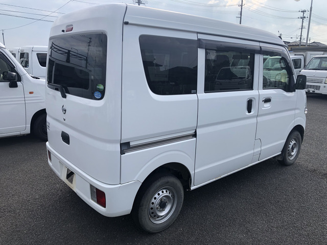 Nissan NV100 Clipper 7