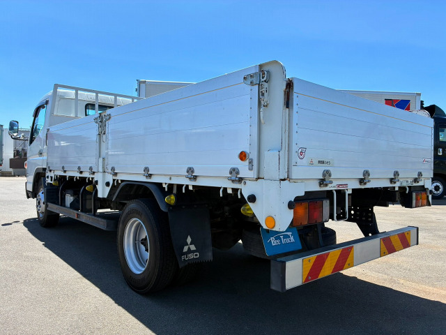 Mitsubishi Fuso Canter 7