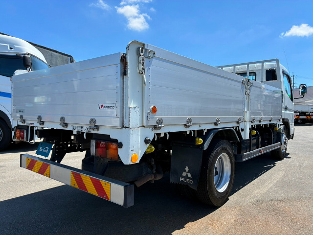 Mitsubishi Fuso Canter 8