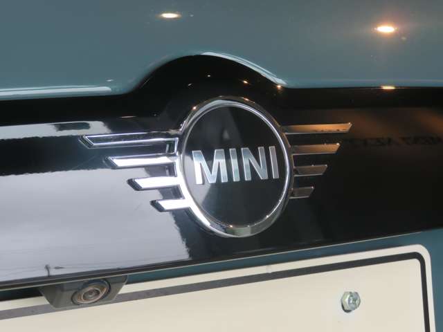 MINI Crossover 10