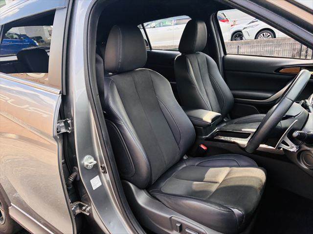 Mitsubishi Eclipse Cross 8