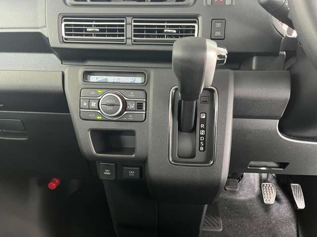 Daihatsu Atrai 10