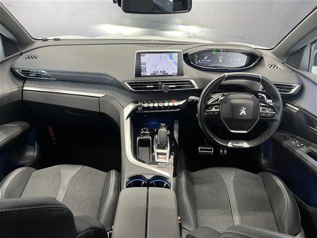 Peugeot 3008 7