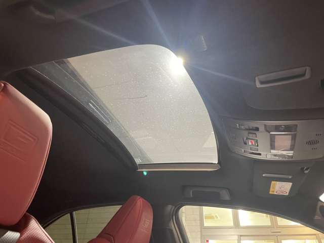 Lexus UX 5