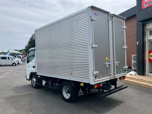 Mitsubishi Fuso Canter 7