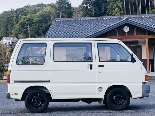 Daihatsu Hijet Van 7