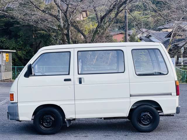 Daihatsu Hijet Van 8