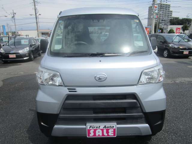 Daihatsu Hijet Cargo 5