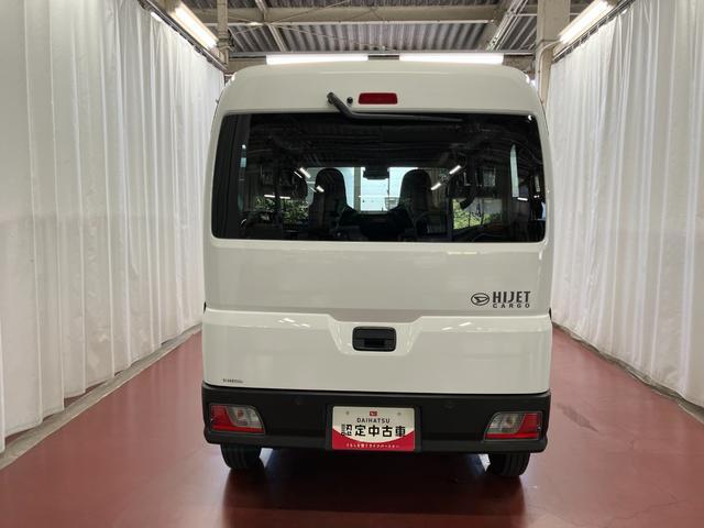 Daihatsu Hijet Cargo 6
