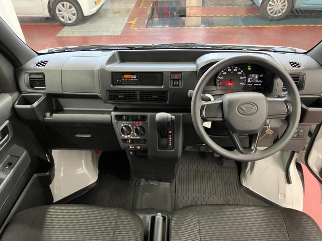 Daihatsu Hijet Cargo 10