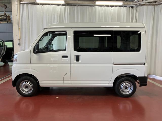 Daihatsu Hijet Cargo 8
