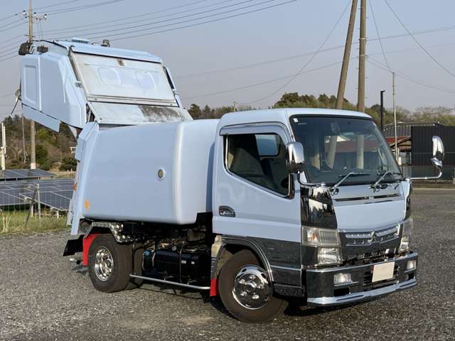 Mitsubishi Fuso Canter 3