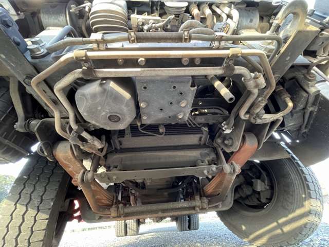 Mitsubishi Fuso Canter 9