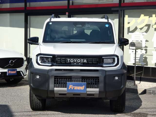 Toyota Land Cruiser FJ 3