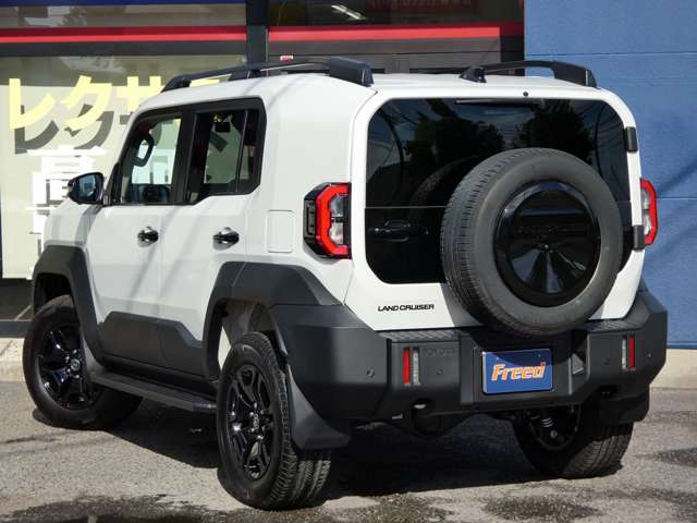 Toyota Land Cruiser FJ 9