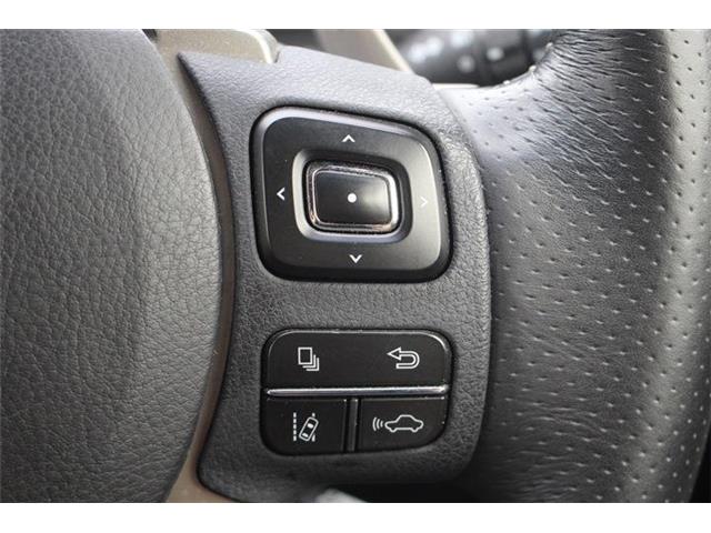 Lexus NX 7
