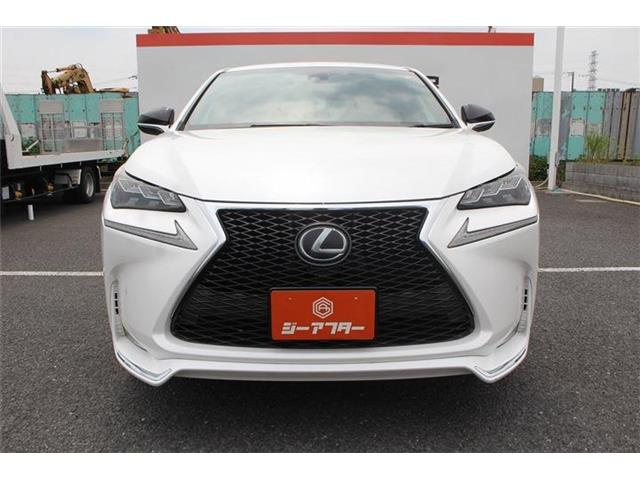 Lexus NX 10
