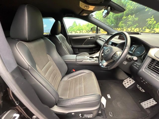 Lexus RX 8