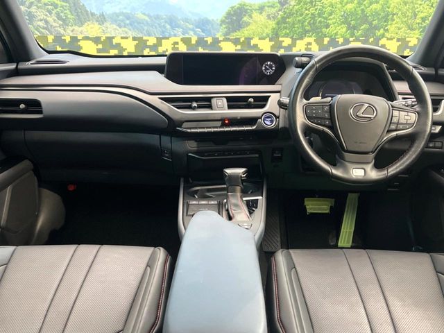 Lexus UX 2