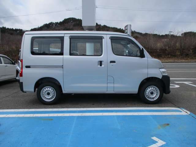 Toyota Town Ace Van 4