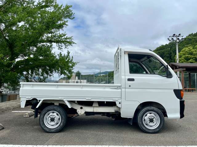 Daihatsu Hijet Pickup 9