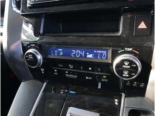 Toyota Alphard 12
