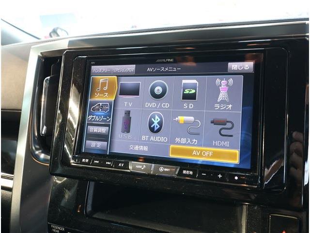 Toyota Alphard 4