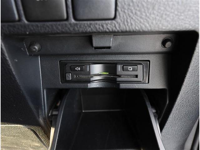 Toyota Alphard 6