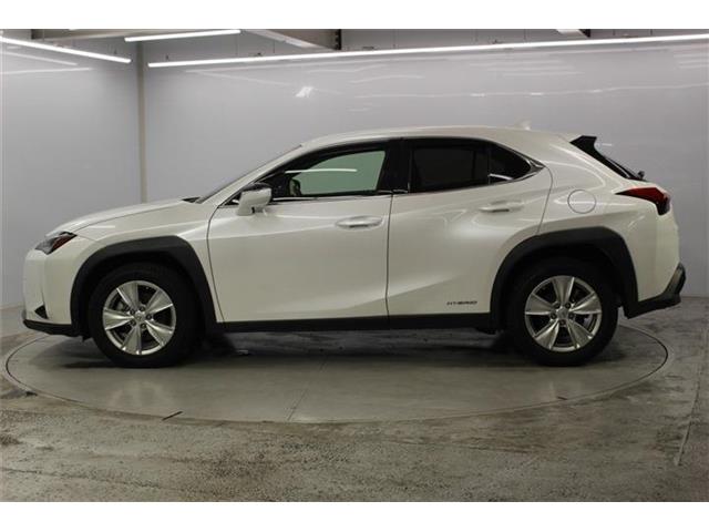 Lexus UX 9