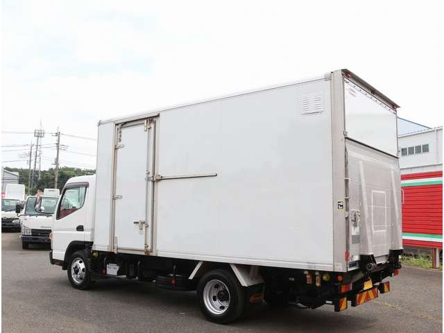 Mitsubishi Fuso Canter 11