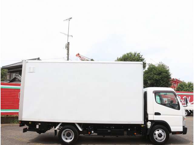 Mitsubishi Fuso Canter 8