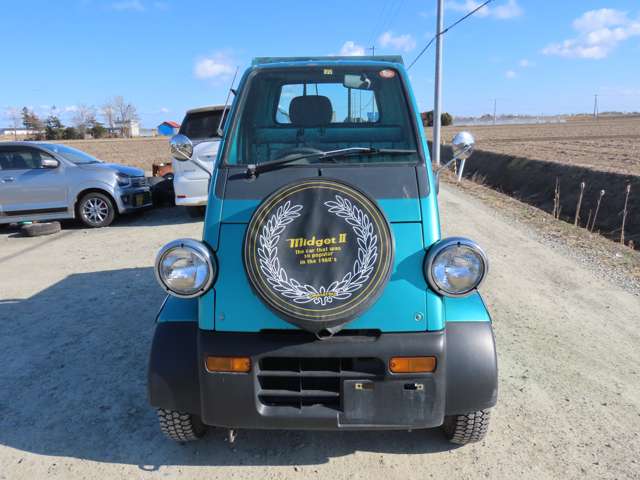 Daihatsu Midget II 3