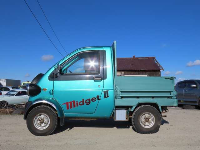 Daihatsu Midget II 4
