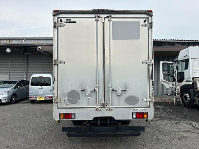 Isuzu Elf 8