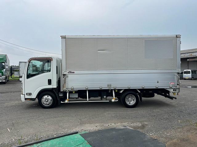 Isuzu Elf 10