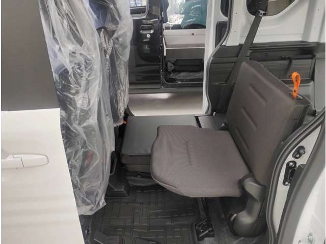 Honda N-VAN 4