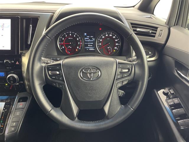 Toyota Alphard 11