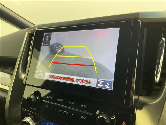 Toyota Alphard 4