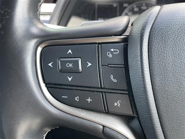 Lexus UX 11