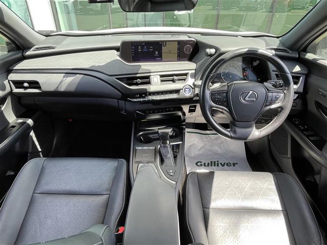 Lexus UX 4