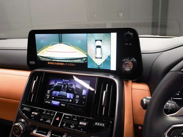 Lexus LX 6