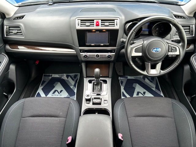 Subaru Legacy Outback 2