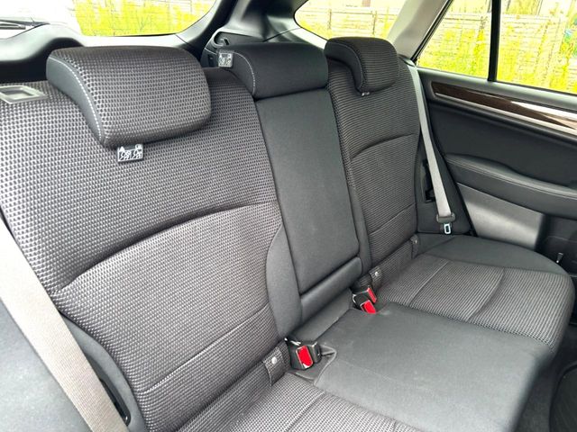 Subaru Legacy Outback 10
