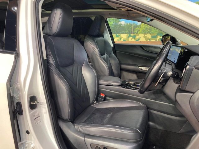 Lexus NX 8